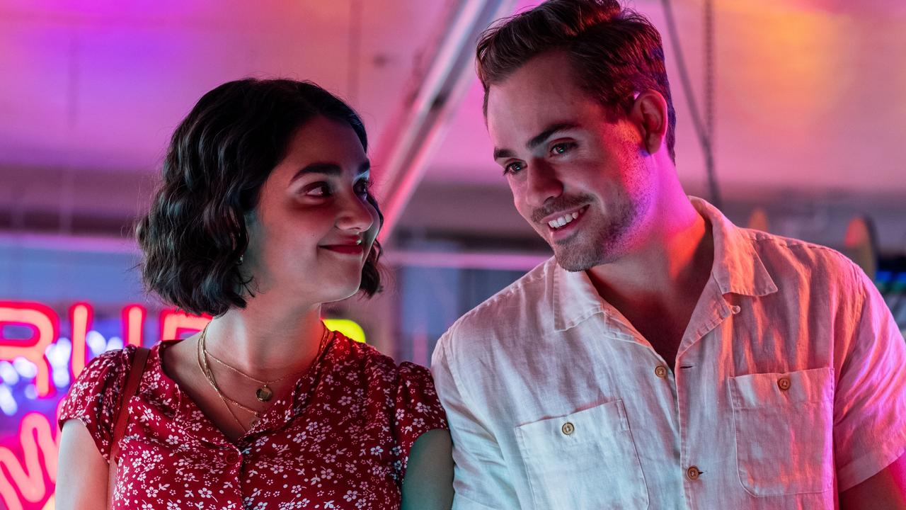 Geraldine Viswanathan and Dacre Montgomery in a scene from The Broken hearts Gallery