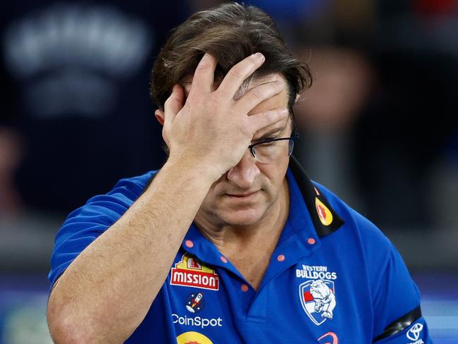 MELBOURNE, AUSTRALIA - AUGUST 20: Luke Beveridge, Senior Coach of the Bulldogs looks on during the 2023 AFL Round 23 match between the Western Bulldogs and the West Coast Eagles at Marvel Stadium on August 20, 2023 in Melbourne, Australia. (Photo by Michael Willson/AFL Photos via Getty Images)