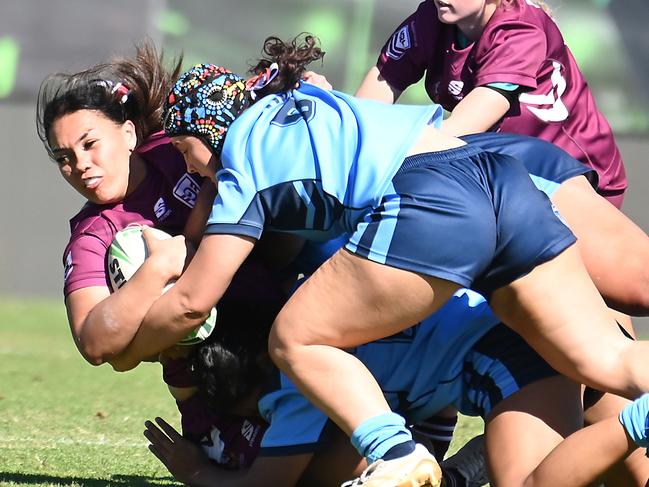 Armani-Lea Auvae as a Queensland schoolgirl last season - she will be a Dolphins ace this year. Picture, John Gass