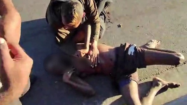 Witnesses rendered assistance to the injured man.