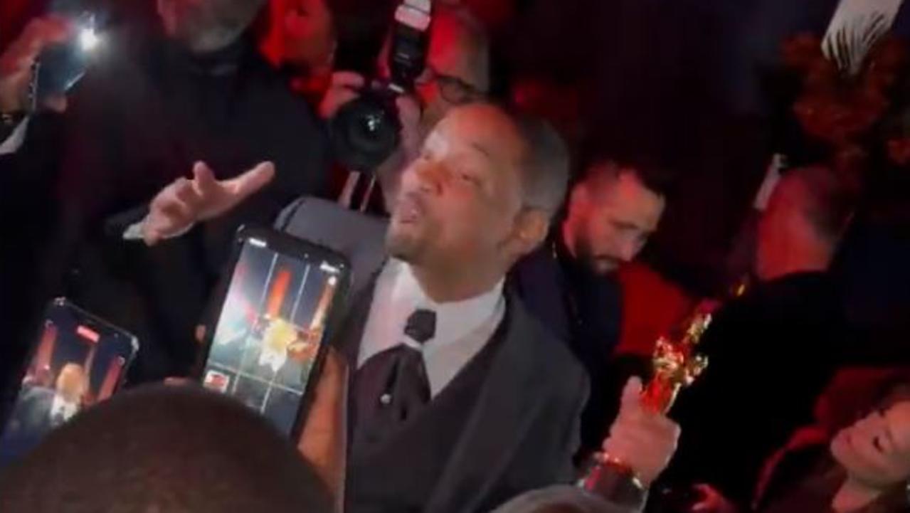 Will Smith gets jiggy with it at the after-party. Watch where you're swinging that Oscar, Will.