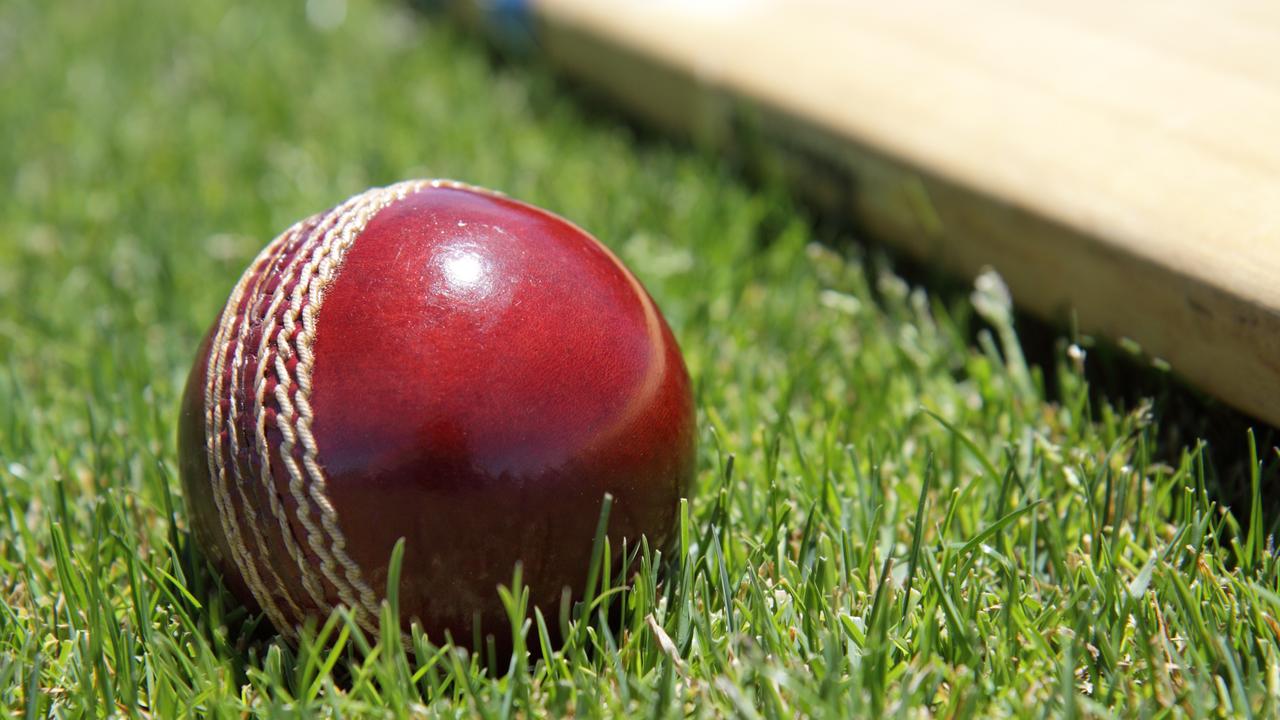 cricket bat and ball wallpaper