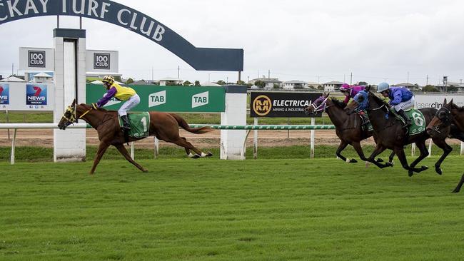 Tyler Leslight rides Fire King to victory at Mackay. Picture: Jim Law Race Photography