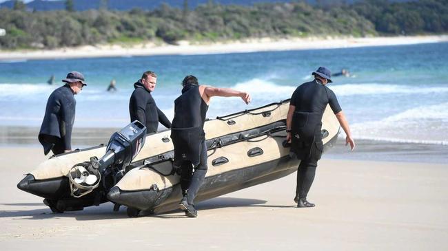 Police divers search around Little Wategoes and the headland in Byron Bay for missing backpacker Theo Hayez. Picture: Marc Stapelberg