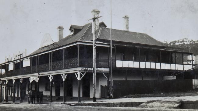 Broadwater Hotel Gosford (now demolished) then named The Royal, 1924. Picture: Australian National University.