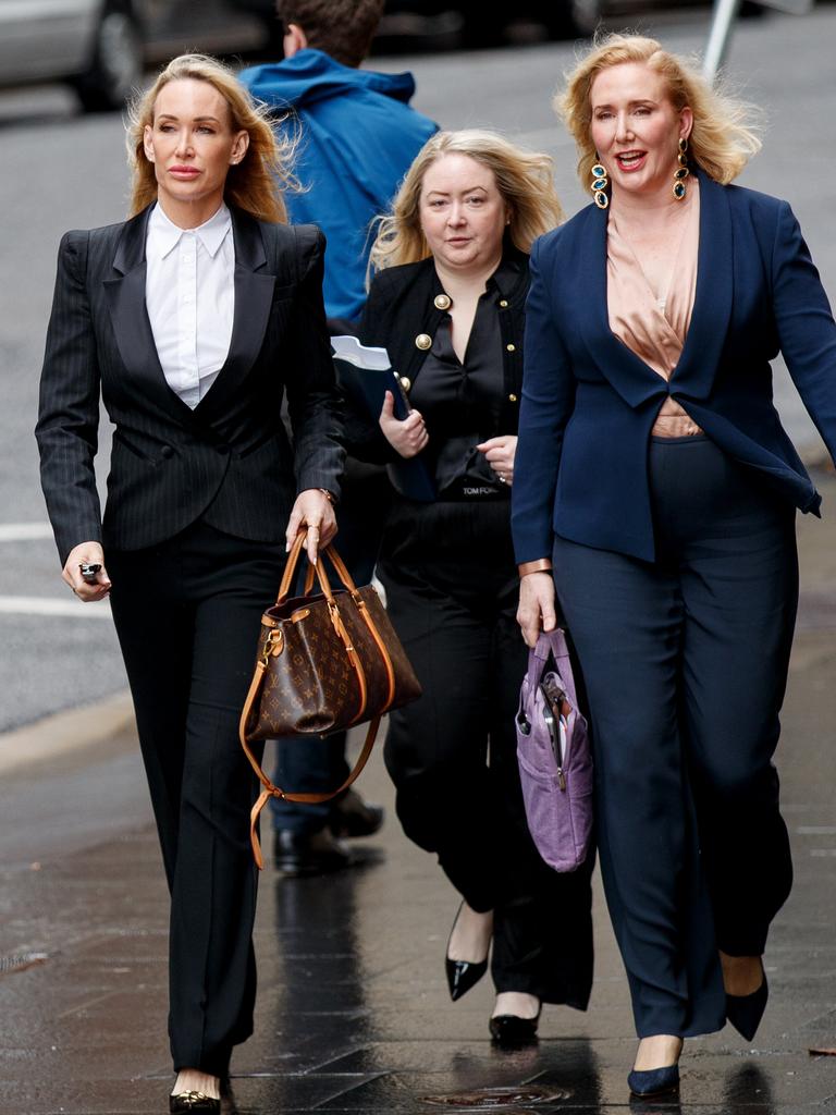 Linda Rogan (left) arriving at Federal Court amid the court case with her ex-lover Richard White. Picture: Nikki Short