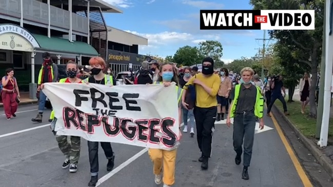 Pro-asylum-seeker activists at Kangaroo Point