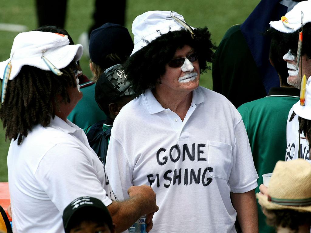 Darwin cricket fans at Marrara after Symonds had been kicked off the tour. Picture: Greg Wood.