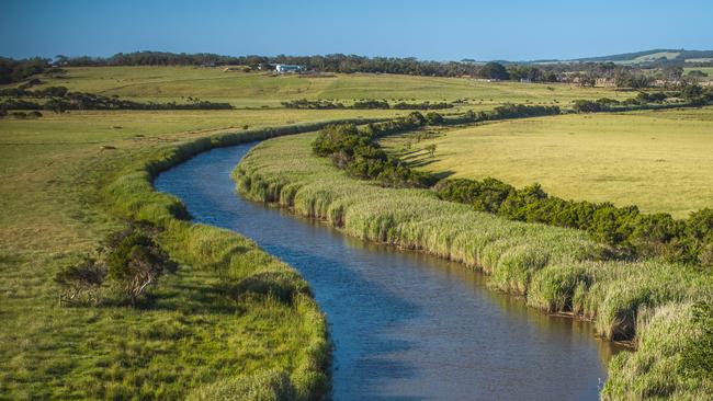 Stock water is sourced from the Tarwin River, Fish Creek and Bald Hill Creek, numerous catchment dams and a reticulated trough network, boosted by the area’s annual average rainfall of 860mm.