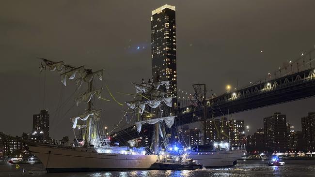The Mexican Navy training ship collided with the Brooklyn Bridge. Picture: AP