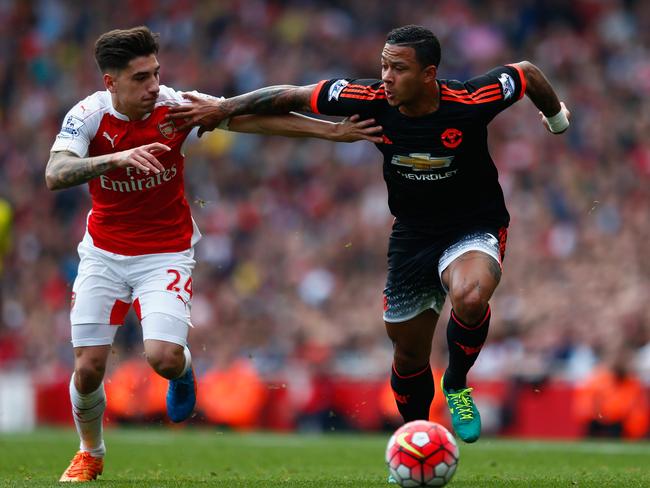 Memphis Depay of Manchester United, right.