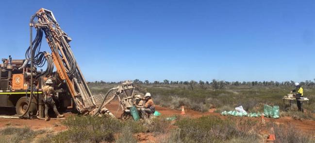 Aircore drilling of the last aircore hole under the Phase 1 program. Pic: New Age Exploration