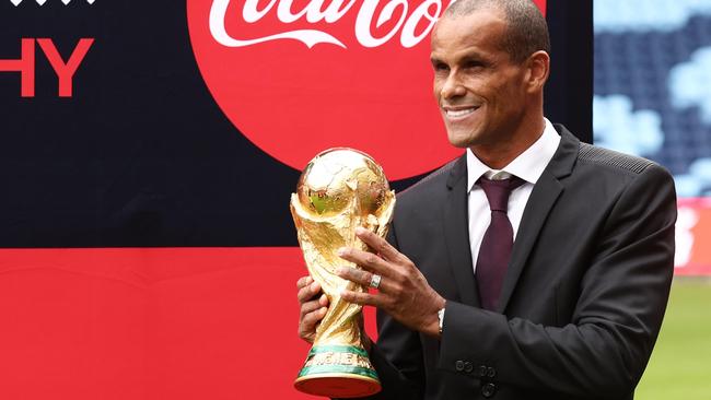 SYDNEY, AUSTRALIA - AUGUST 29:  Rivaldo poses with the FIFA Men's World Cup Trophy during the FIFA World Cup Trophy Tour by Coca-Cola at Allianz Stadium on August 29, 2022 in Sydney, Australia. (Photo by Matt King/Getty Images for FIFA)