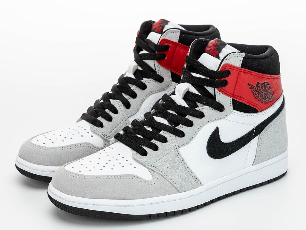 Nike Air Jordan 1 Retro High in ‘Light Smoke Grey’