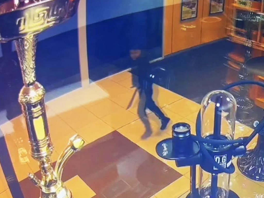 A gang of machete wielding teenagers have wreaked havoc at another Melbourne shopping centre. Picture: 9News