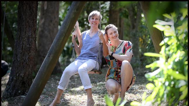 Cate Campbell and her mum Jenny. Pic Jamie Hanson