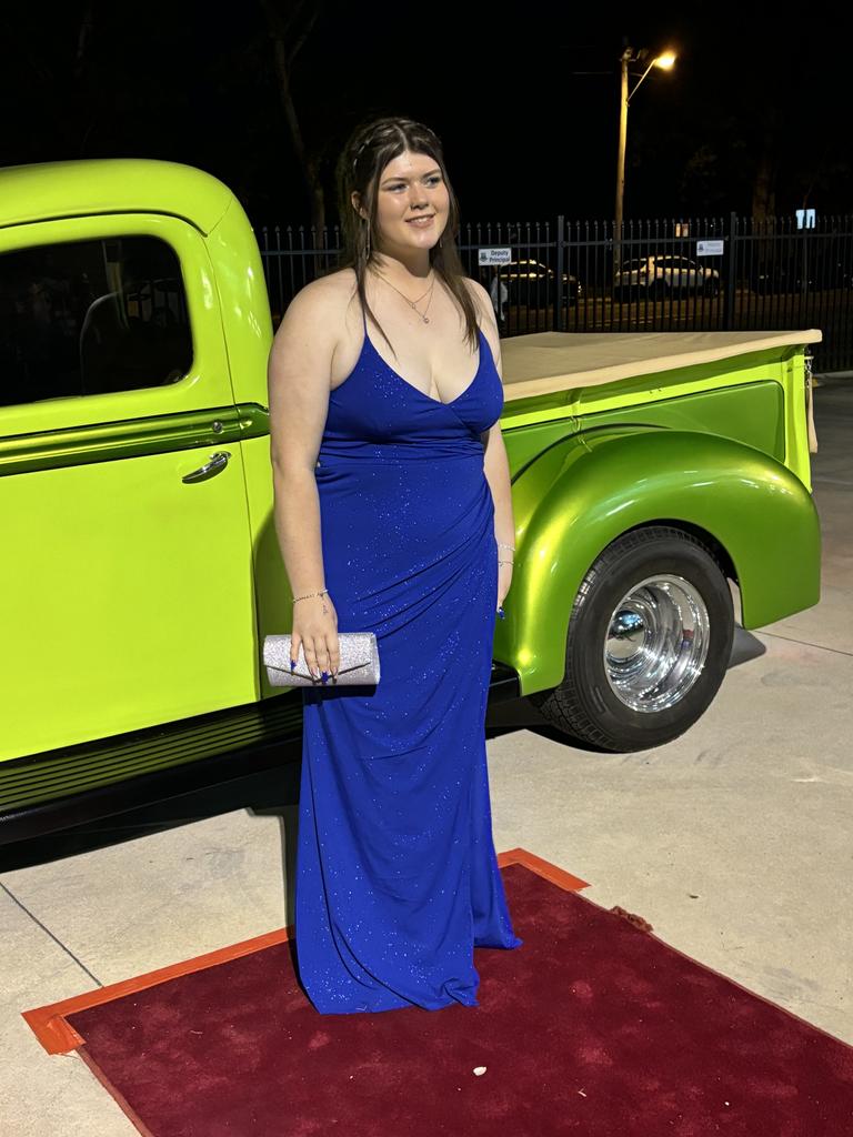 Maryborough State High School students arriving at their formal.