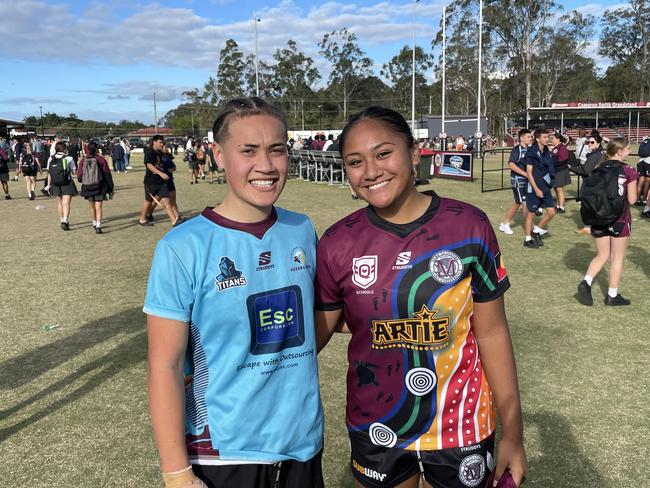 Keebra Park SHS's Jayika Tafua and Mercedez Taualei-Siala.