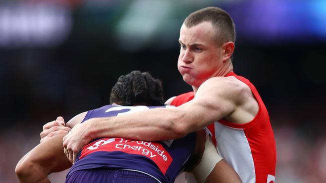 Sydney's Chad Warner during the Sydney Swans v Fremantle Round 16 AFL match at the SCG on June 29, 2024. Photo by Brett Costello (Image Supplied for Editorial Use only – **NO ON SALES** – Â©Brett Costello )