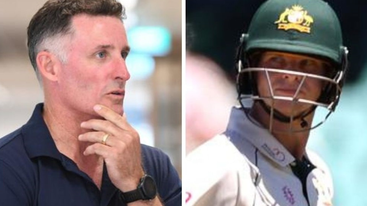 Mike Hussey snubbed Steve Smith.