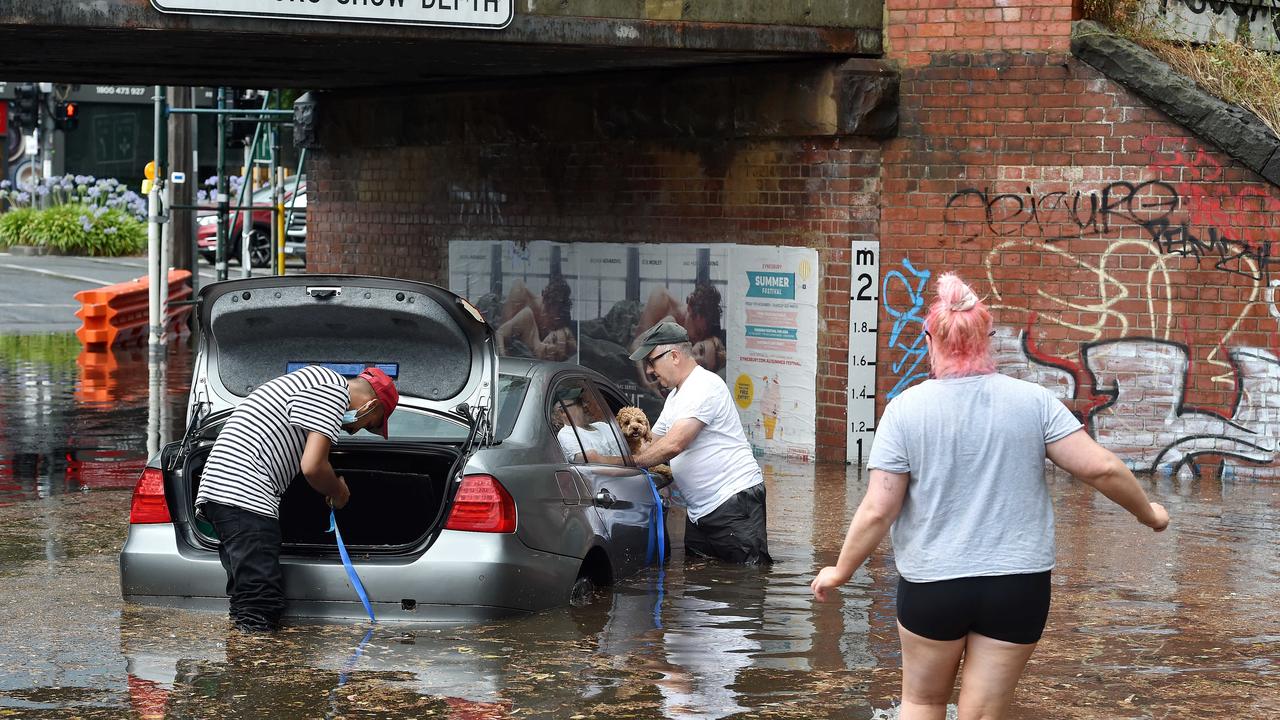 Severe thunderstorm across Melbourne and Victoria: Flooding, hail ...