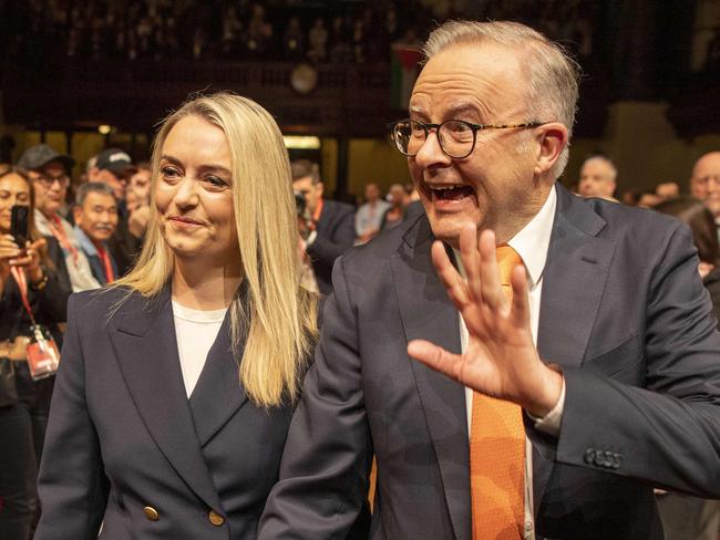 SYDNEY, AUSTRALIA - NewsWire Photos - JULY 27, 2024:  NSW Labor Conference held at Sydney Town Hall.Prime Minister Anthony Albanese arrives with partner Jodie Haydon. Picture: NewsWire / Simon Bullard.