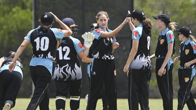 Sophia Galland (centre) was a standout for Southern Districts. Picture: Martin Ollman