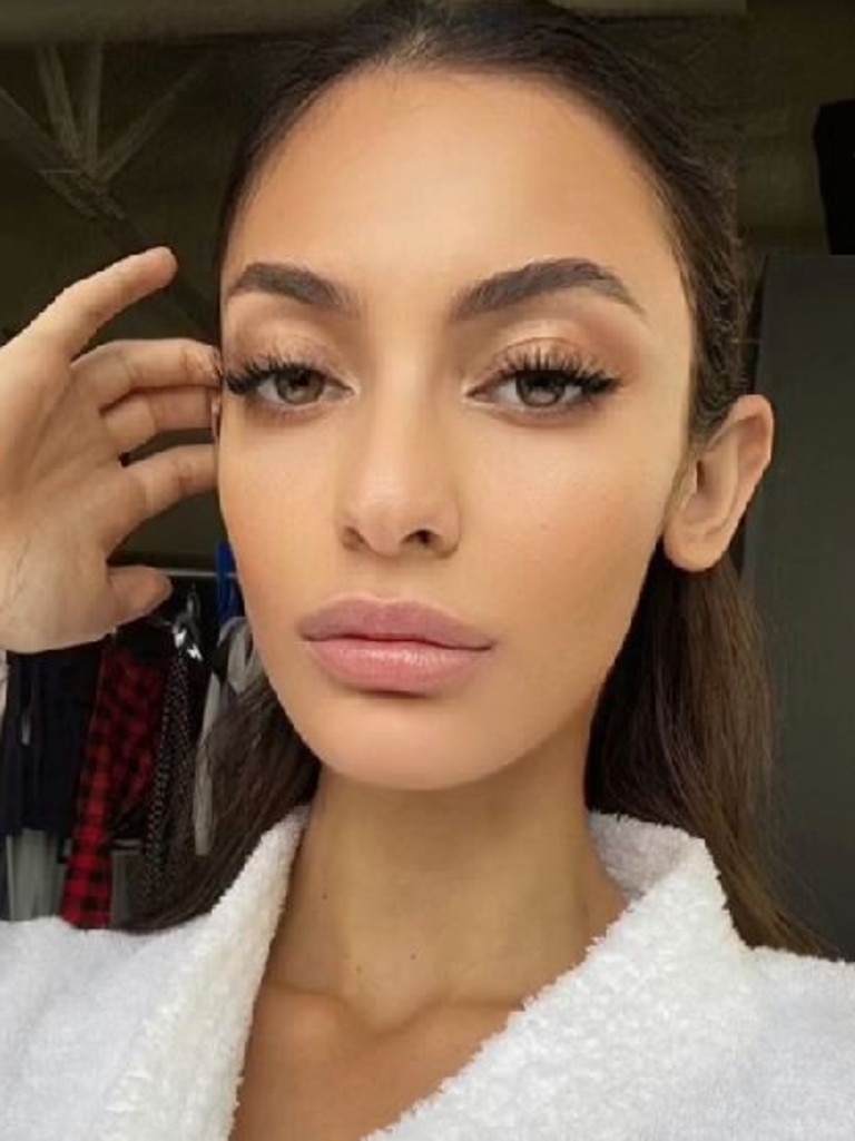 Model exposes truth behind perfect edited Instagram photos on TikTok ...