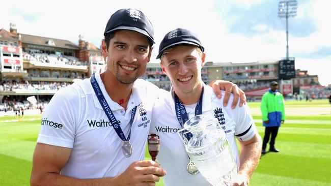 Alastair Cook and Joe Root celebrate their Ashes win in 2015.