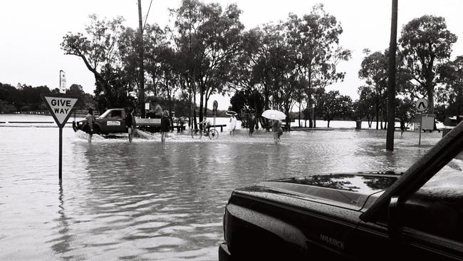 February 1992 flood. On Bradman Ave, Maroochydore, near the bridge to Chambers Island.