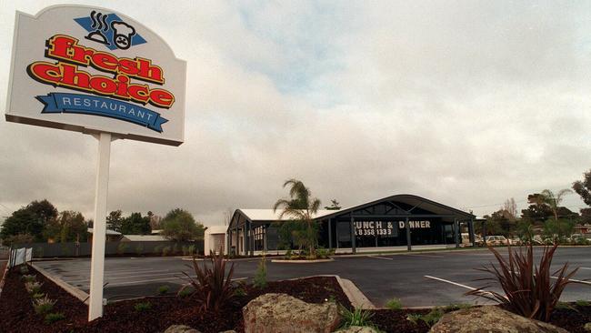 A picture taken in 2008 of the Fresh Choice restaurant on Diagonal Road, Sturt, site of the proposed X Convenience petrol station complex.