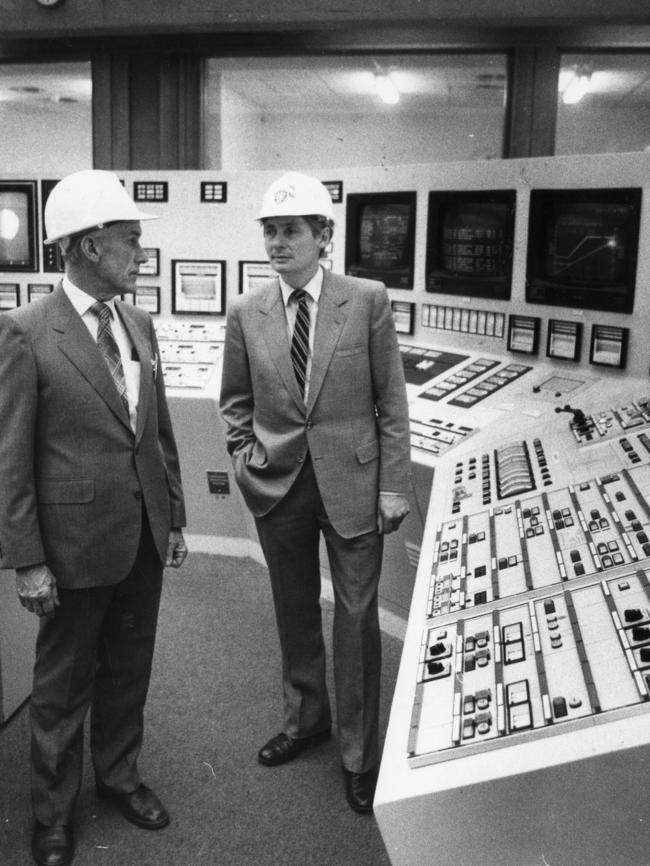 Former SA premier John Bannon opens first stage of the Northern Power Station in 1985.