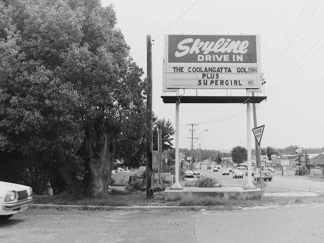 Erina Drive-in entrance sign, 1984. Picture: Brendan Connolly.