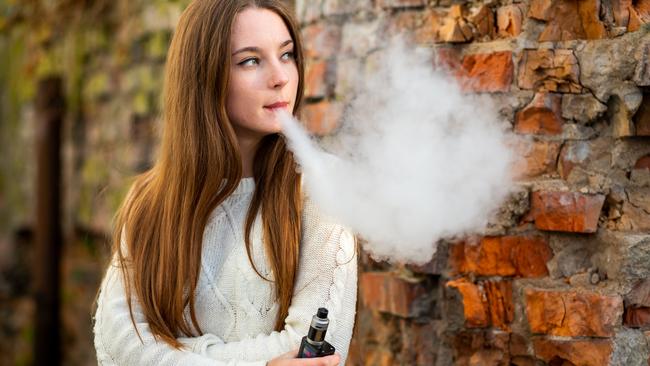 One in seven Australian kids aged 14 to 17 reportedly vape regularly.