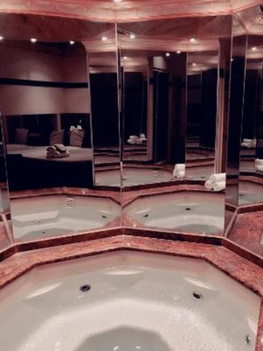 A bath inside one of the rooms at Daily Planet. Picture: Daily Planet website