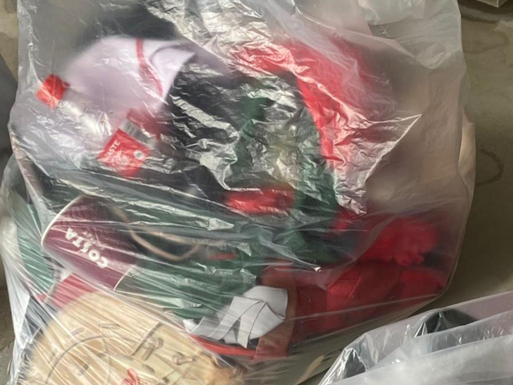 Mexico softball player apologises after team jerseys left in trash