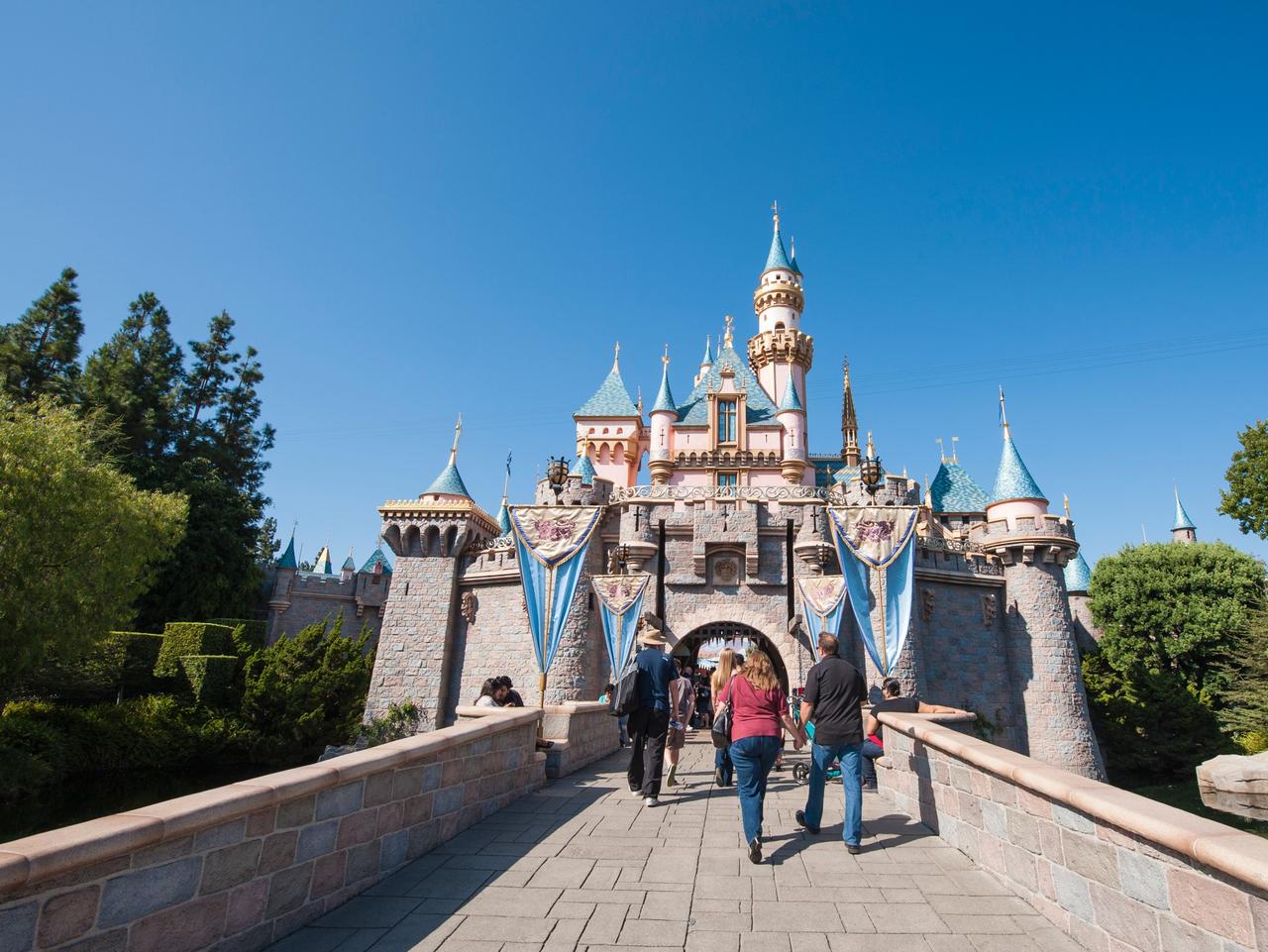 Why Disneyland Anaheim Is Still The World S Best Theme Park Escape Com Au