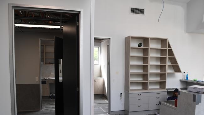 The new Torenbeek Vet Clinic under construction on Dean St