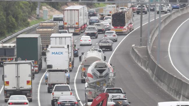 The Gateway Motorway was closed earlier due to a serious multi-vehicle crash.