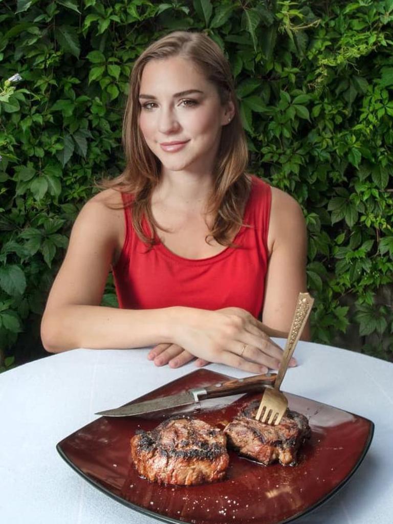 Mikhaila Peterson, daughter of Jordan Peterson, is also an advocate of the carnivore diet.