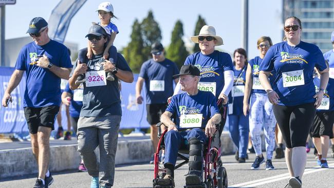 The running of the tenth Gladstone Botanic To Bridge fun run at the Gladstone Marina Parklands.