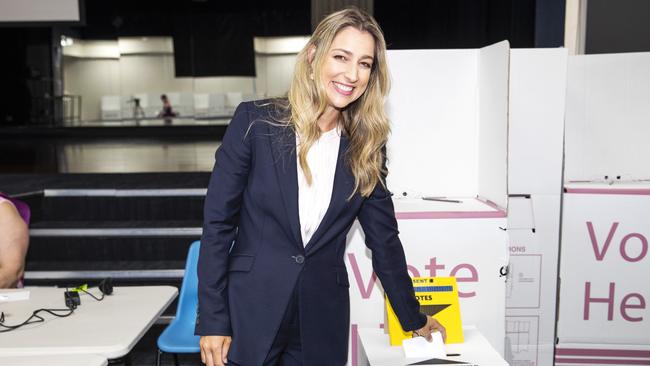 Laura Gerber casts her vote at Elanora State High School. Picture: NIGEL HALLETT