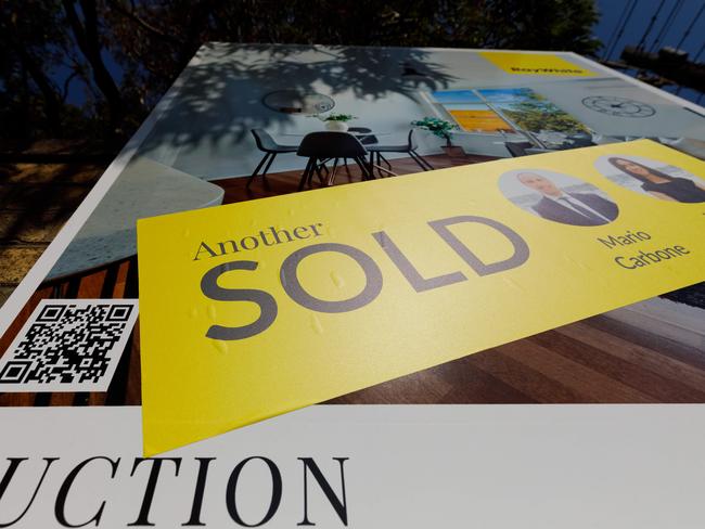 SYDNEY, AUSTRALIA - NewsWire Photos SEPTEMBER 14 2023. Generic housing & real estate house generics. Pic shows a sold sign for an apartment which went to auction in Drummoyne. Picture: NCA NewsWire / Max Mason-Hubers