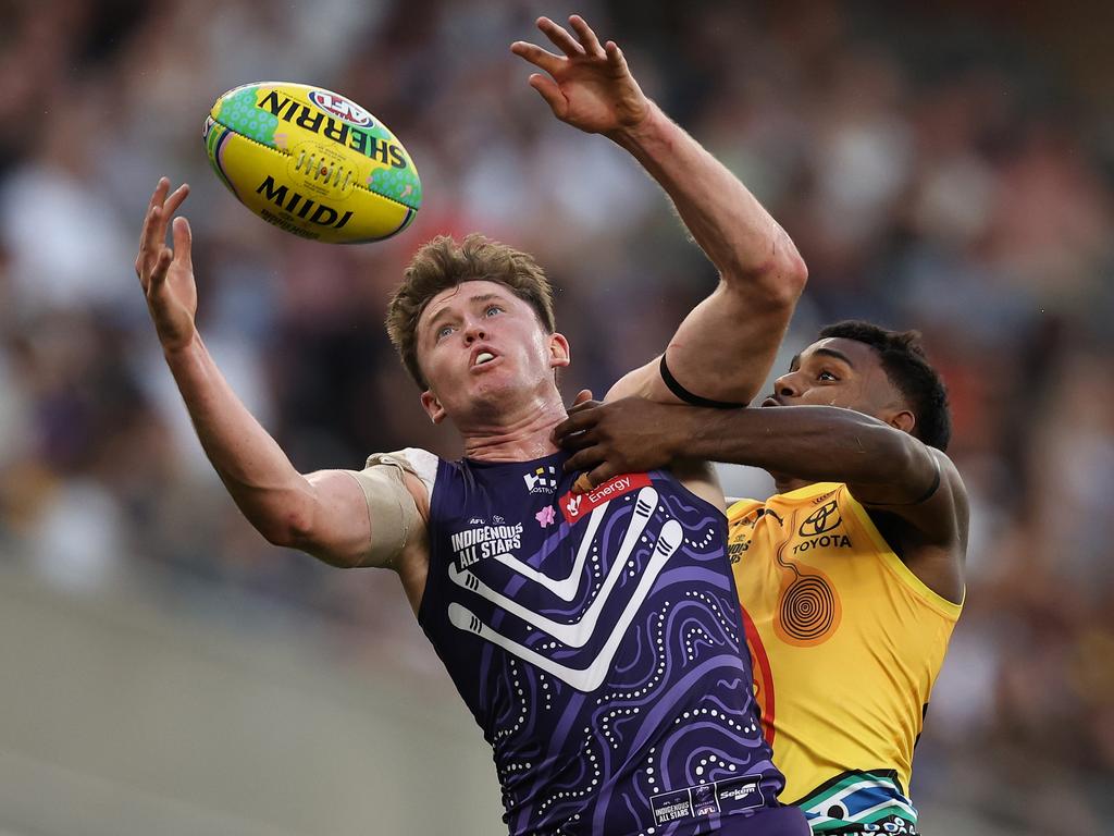 Nathan O’Driscoll vies with Kozzie Pickett for a mark. Picture: Paul Kane/Getty Images