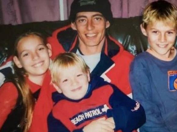 Chris Jarvis with his children. Picture: Supplied.