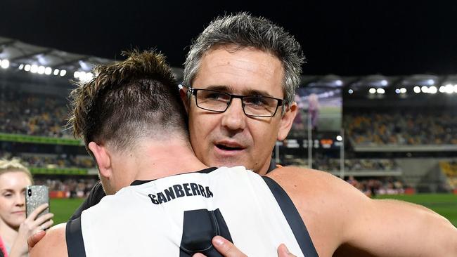 GWS coach Leon Cameron says coaches need to stay on top of how their players are going on and off the field. Picture: Getty Images