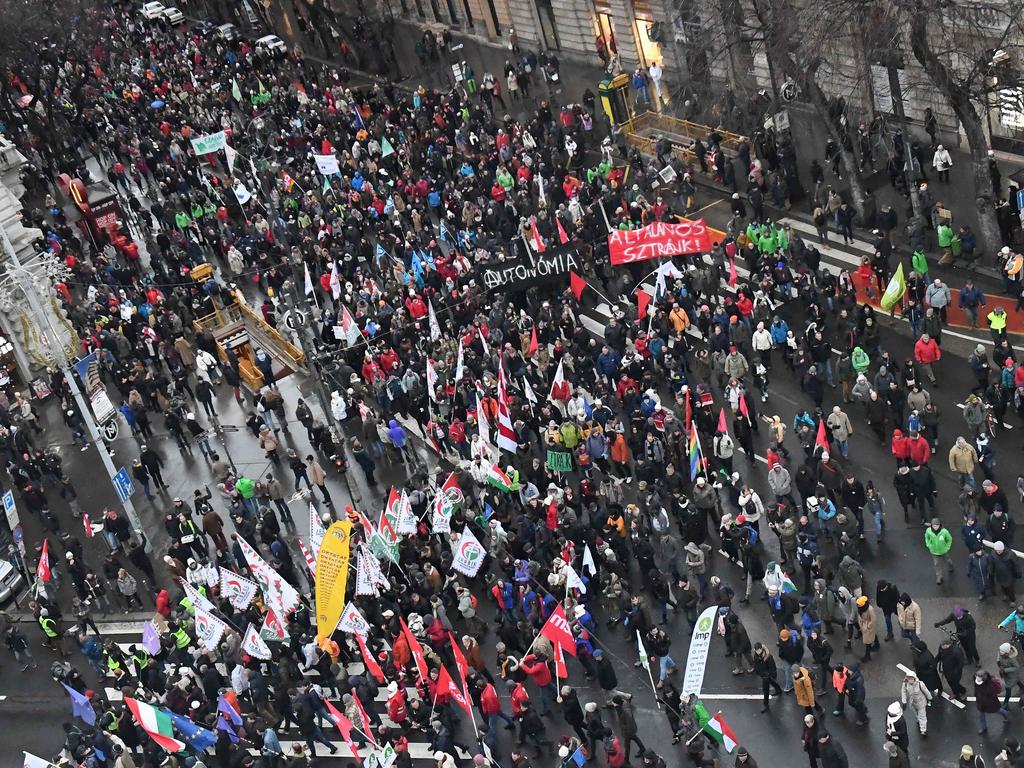 Hungary: Thousands Of Protesters Rally Against ‘slave Law’ | News.com ...