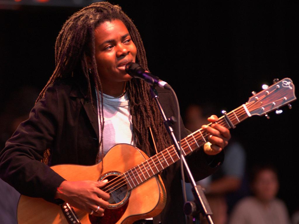 Smooth B on Tracy Chapman Taking All the Publishing for 'Sometimes