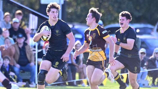 St Laurence's College player Lewis Blaikie on the run against AIC First XV premiers Padua. Picture, John Gass