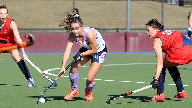 Commercial 1 player Jesse Reid takes control on the ball. Commercial 1 vs Ascot 1 in the Hockey finals. Saturday 26, 2020. Picture, John Gass.